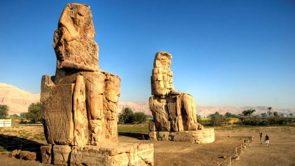 colossi of memnon , Luxor, Egypt travel booking (1)